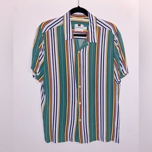 TOPMAN men’s short sleeve button down shirt